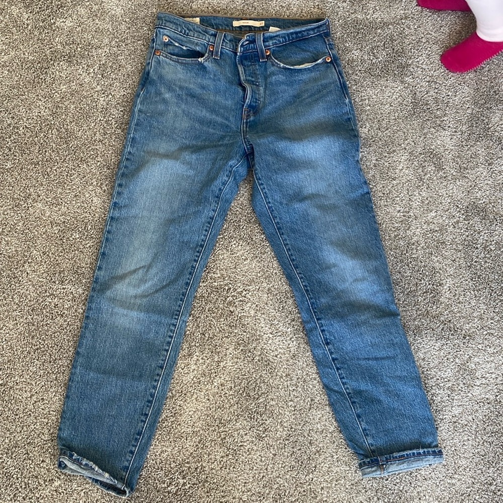 Levi’s Wedgie 27